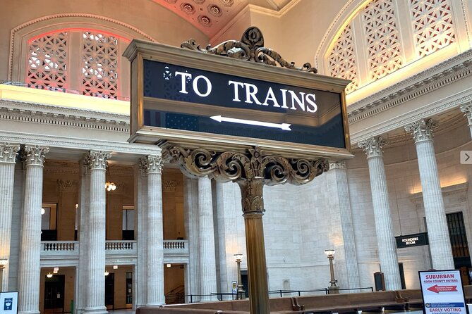 movie-tour-through-chicagos-union-station
