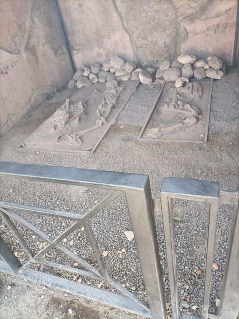 naples-to-amalfi-with-pompeii-guided-tour