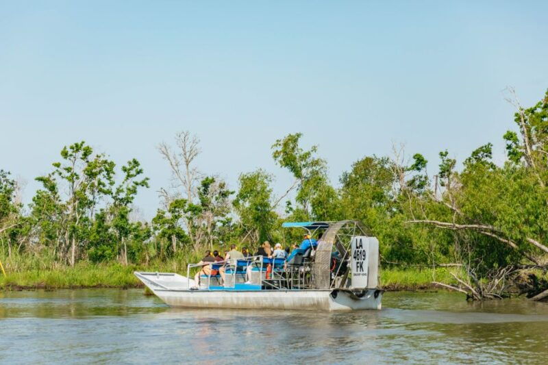 new-orleans-high-speed-9-passenger-airboat-tour