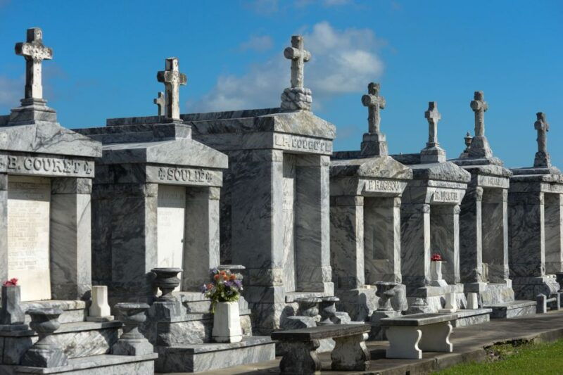 new-orleans-st-louis-cemetery-3-guided-walking-tour