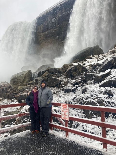 niagara-falls-ny-winter-niagara-falls-with-cave-gorge-tour