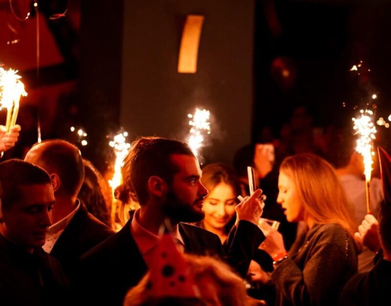 nice-new-years-eve-bar-crawl