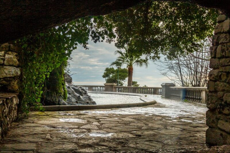nice-old-town-treasures-walking-tour