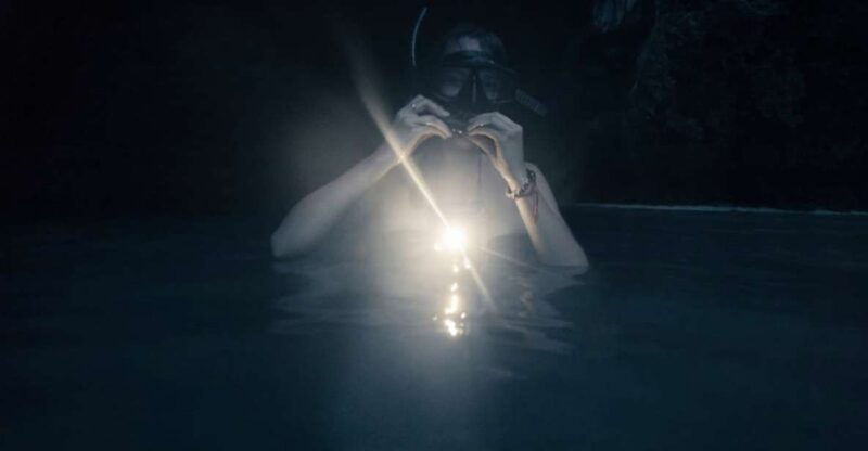night-time-snorkel-at-turtle-town-with-lights-and-stars