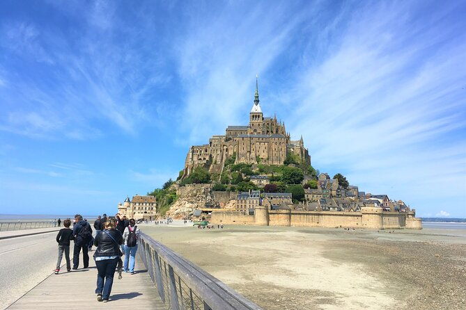 normandy-to-mont-saint-michel-private-tour-up-to-8-pax-per-group