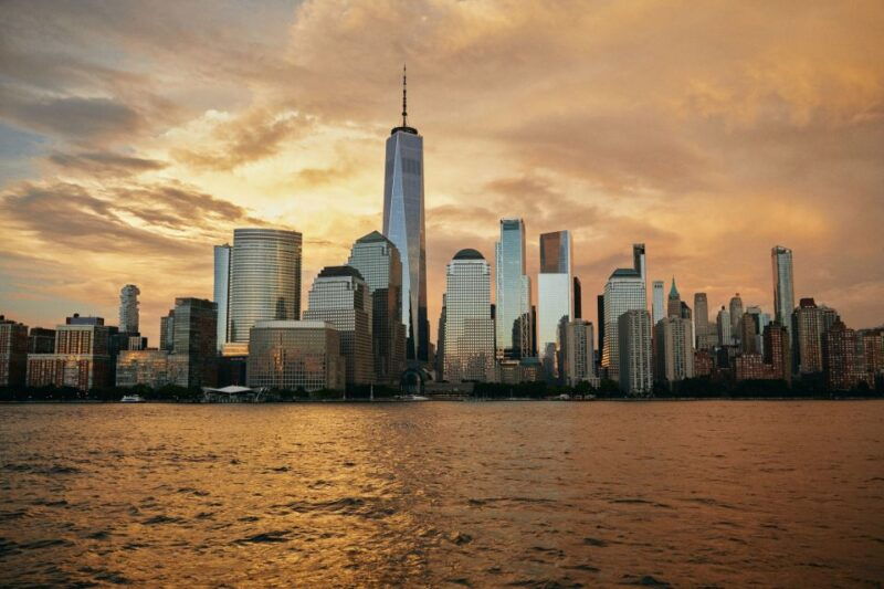 nyc-gourmet-dinner-cruise-with-live-music