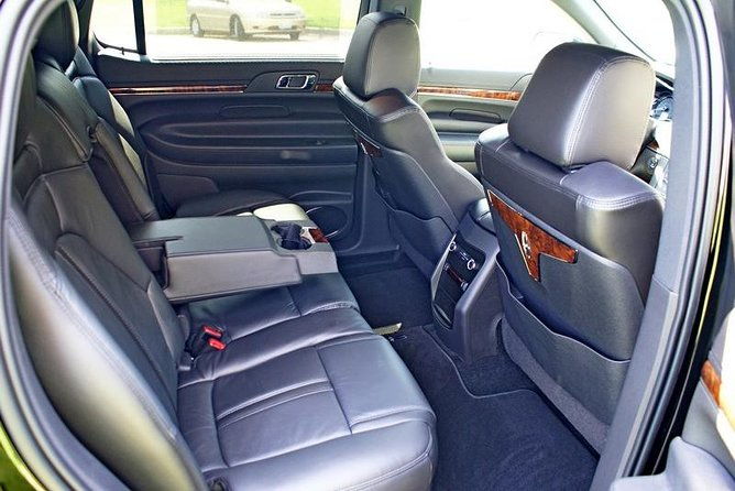 one-way-private-meet-and-greet-midway-airport-transfer-by-sedan