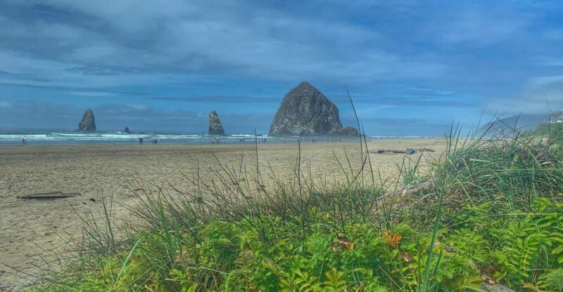 oregon-coast-day-tour-cannon-beach-and-haystack-rock