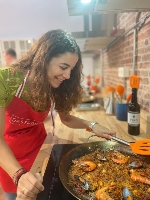 paella-cooking-class-with-sangria-in-bilbao