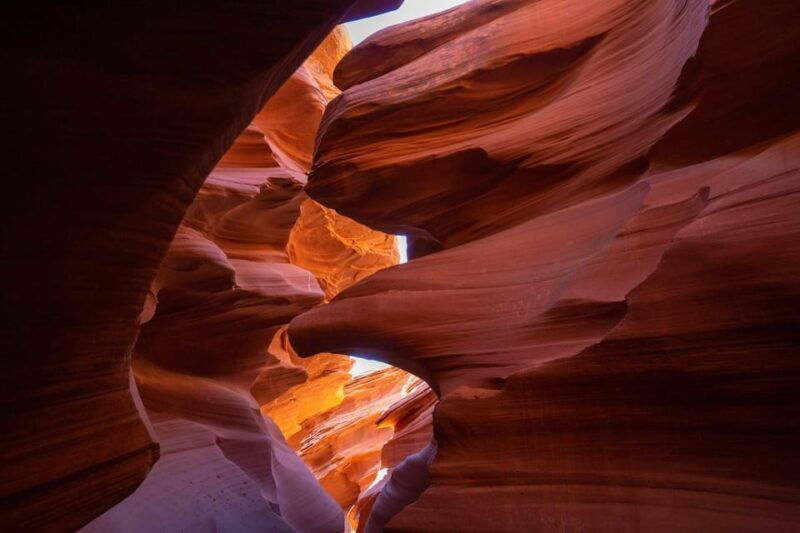 page-lower-antelope-canyon-walking-tour-with-navajo-guide
