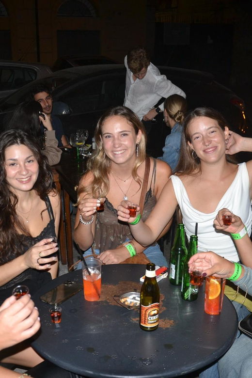 palermo-guided-bar-crawl-with-shots-and-discounts-on-drinks