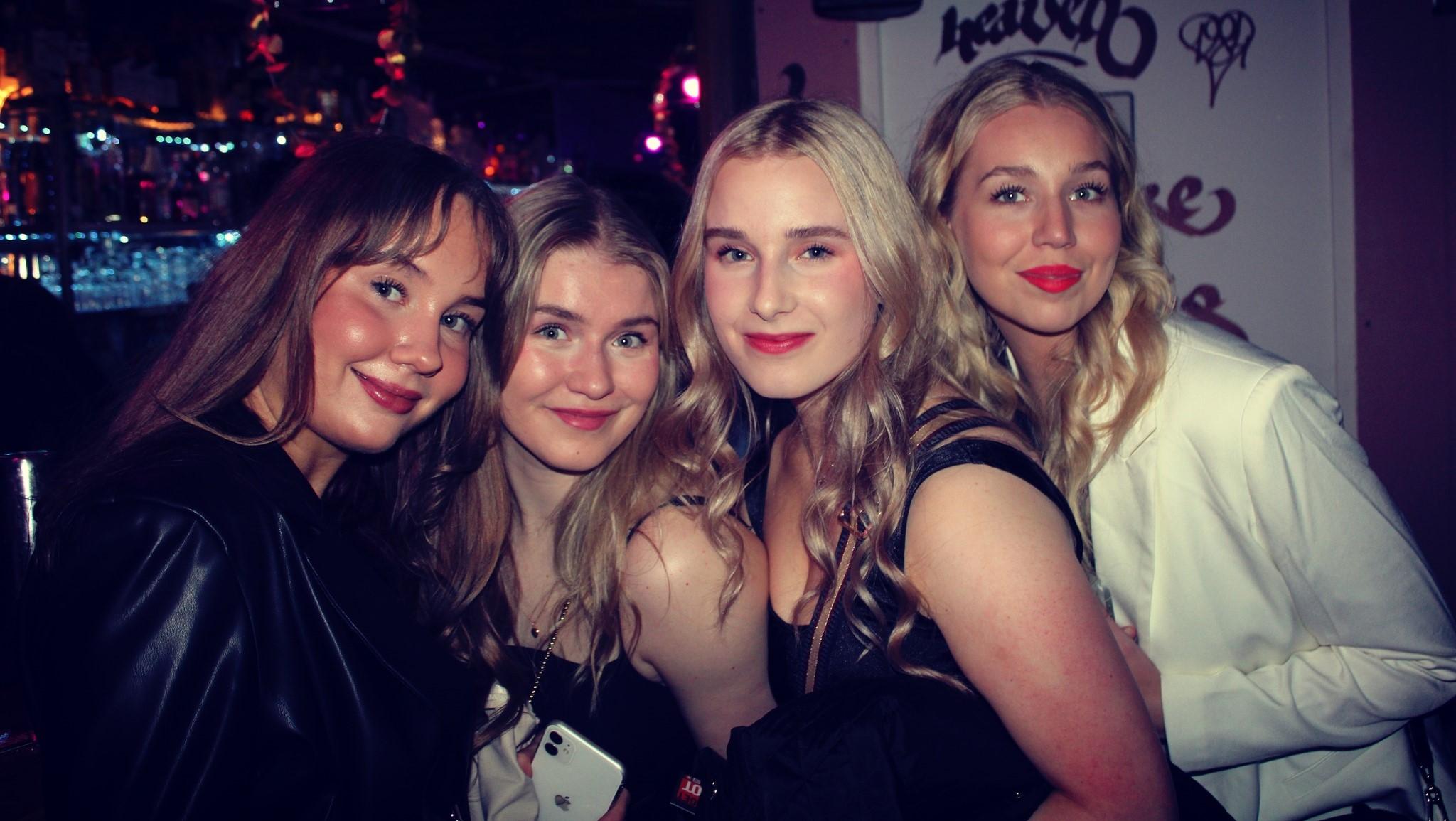 paris-bastille-quarter-pub-crawl-free-shots-club-entry