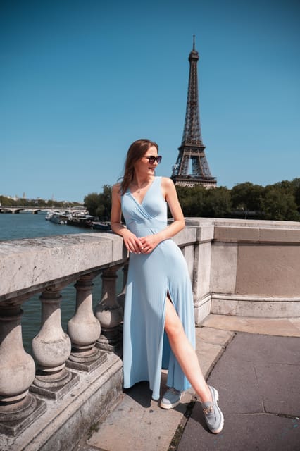 paris-quick-private-photography-session-near-eiffel-tower