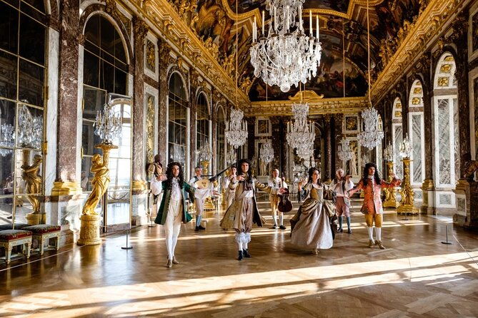paris-versailles-king-palace-with-official-tour-guide