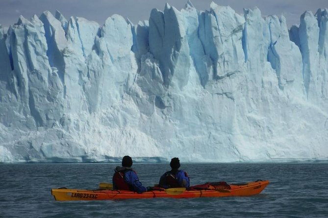 perito-moreno-adventure-kayak-experience-and-walkway-tour