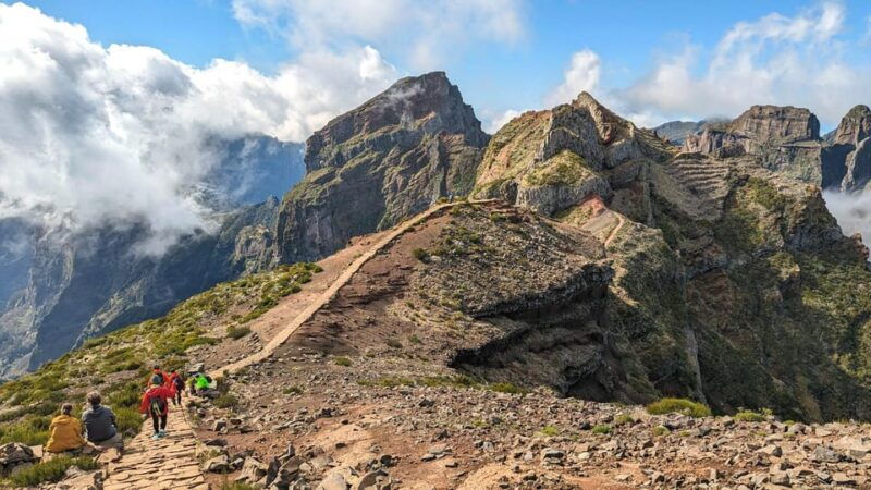 pico-do-arieiro-in-4h-immersive-private-experience-cabrio