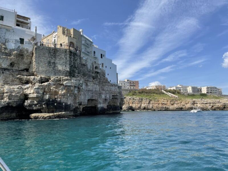 polignano-a-mare-speedboat-cruise-to-caves-with-aperitif