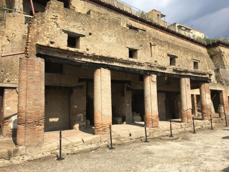 pompeii-and-herculaneum-guided-tour-with-an-archaeologist