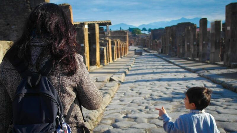 pompeii-family-friendly-guided-walking-tour-with-activities