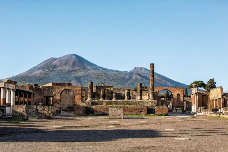 pompeii-guided-tour-by-a-local-guide
