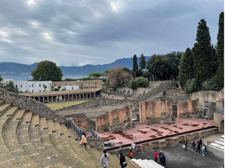 pompeii-skip-the-line-private-tour-with-archaeologist-guide