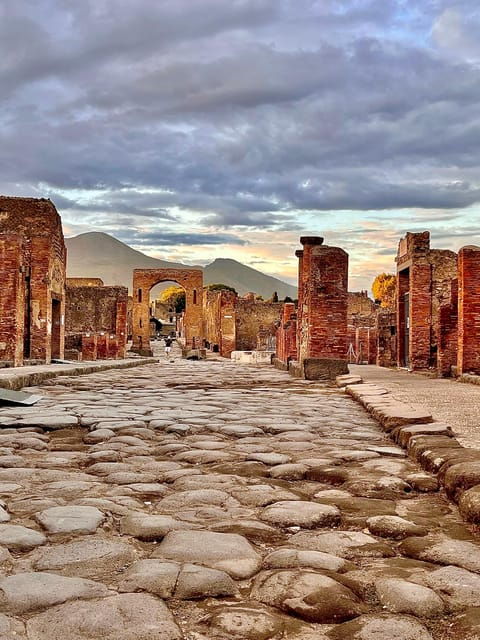 pompeii-sunset-tour-a-visit-away-from-the-crowds