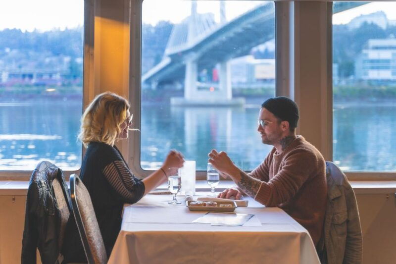 portland-2-hour-lunch-cruise-on-the-willamette-river