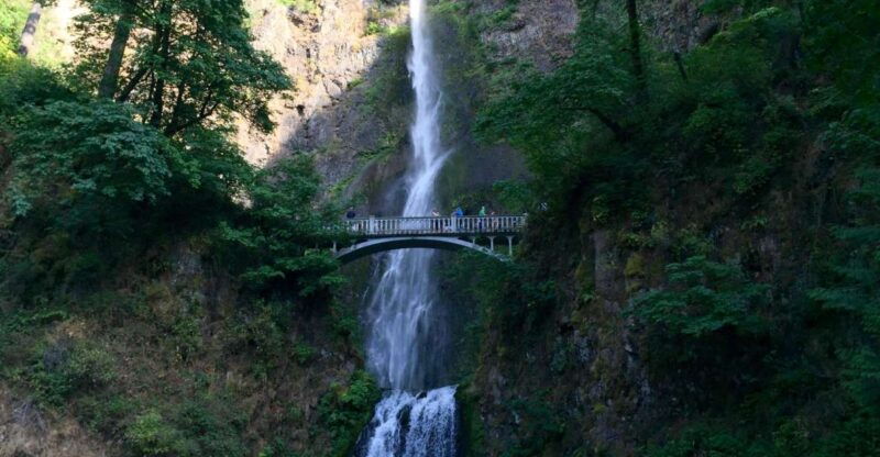 portland-columbia-river-gorge-3-hour-small-group-tour