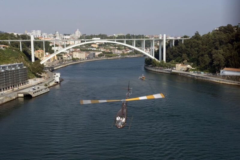 porto-foz-helicopter-tour
