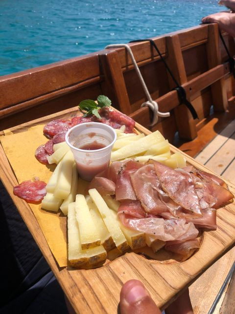 porto-san-paolo-vintage-cruise-sunset-aperitif-to-tavolara
