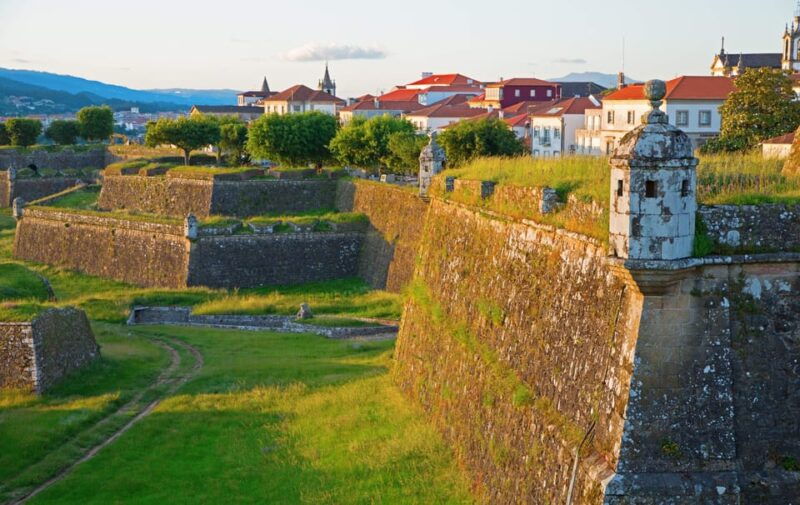 porto-santiago-de-compostela-and-valenca-do-minho-day-tour