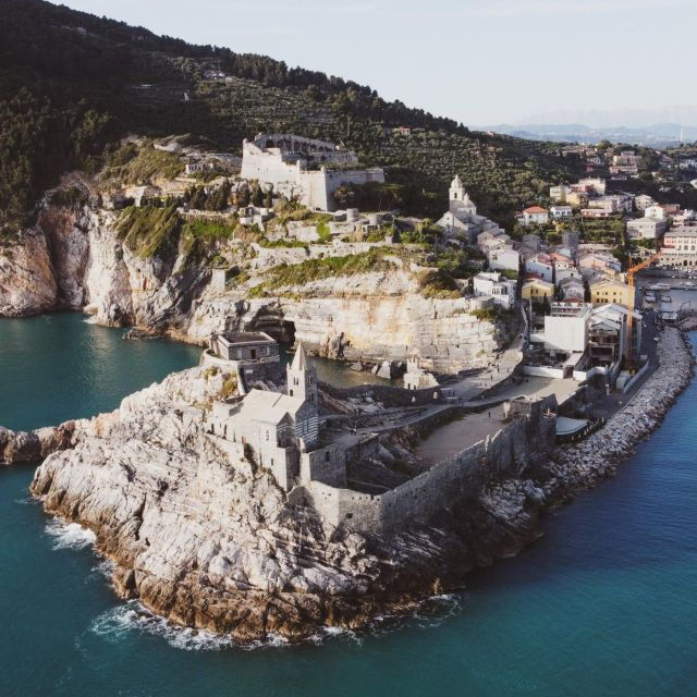 portovenere-guided-private-boat-tour-with-aperitif