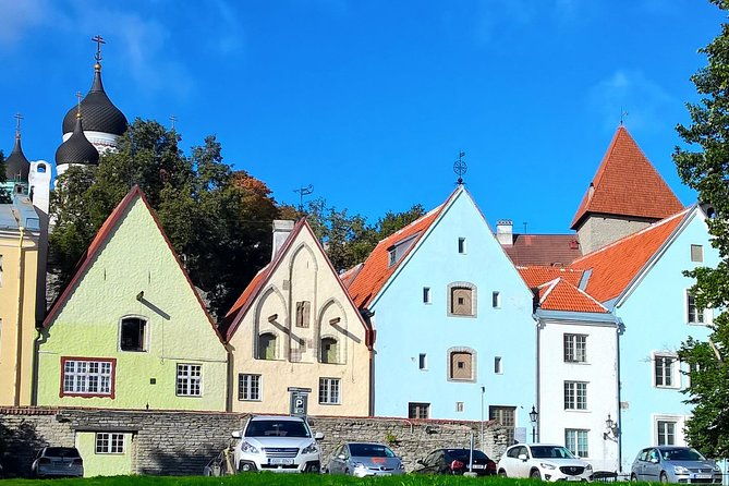 private-2-5-hour-tour-of-tallinn-old-town-in-a-spacious-mercedes-minivan