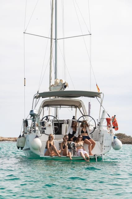 private-and-exclusive-sailing-in-the-bay-of-palma-and-surrounding-area