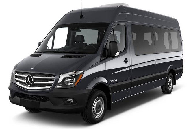 private-arrival-transfer-from-airport-to-hotel-in-santiago