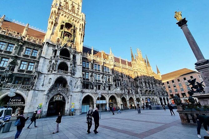 private-audio-book-city-rally-in-munich-city-centre