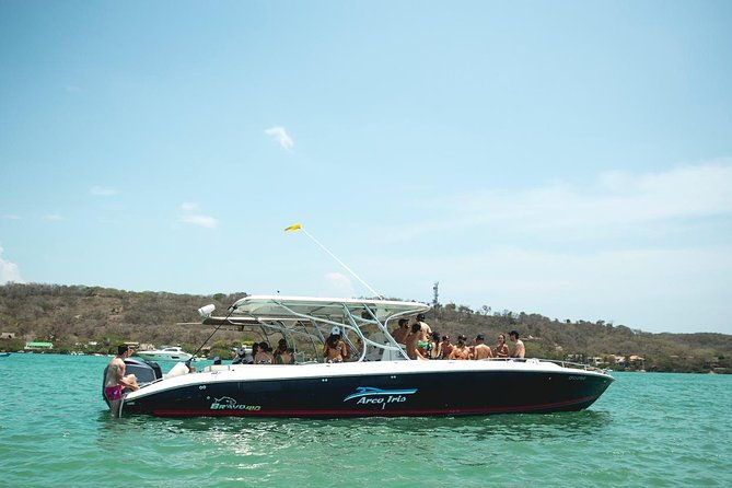 private-boat-rental-20-people-all-day-in-cartagena