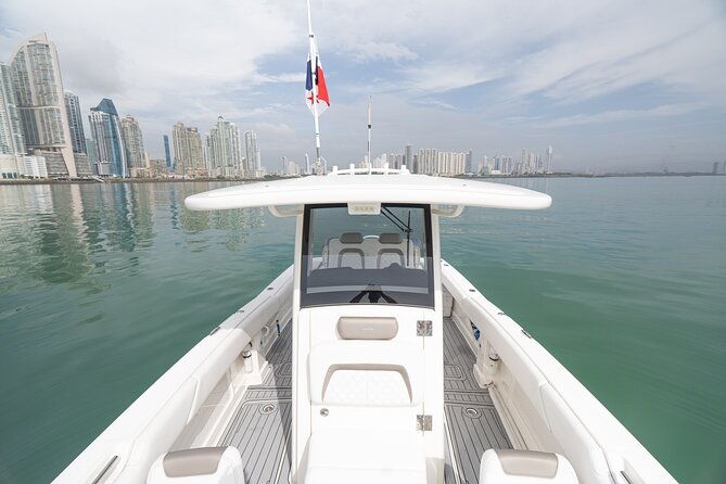 private-full-day-boat-trip-to-las-perlas-and-contadora