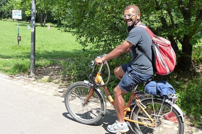 private-guide-up-to-7-guests-1-rickshaw-ebikes-and-e-scooters