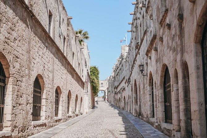private-half-day-guided-tour-to-rhodes-new-and-old-town