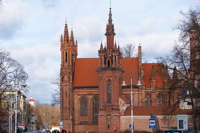 private-half-day-tour-of-vilnius-highlights-by-minivan