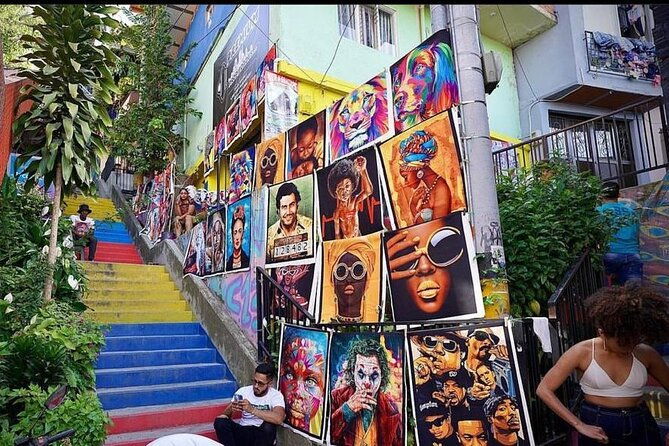 private-medellin-city-tour-comuna-13