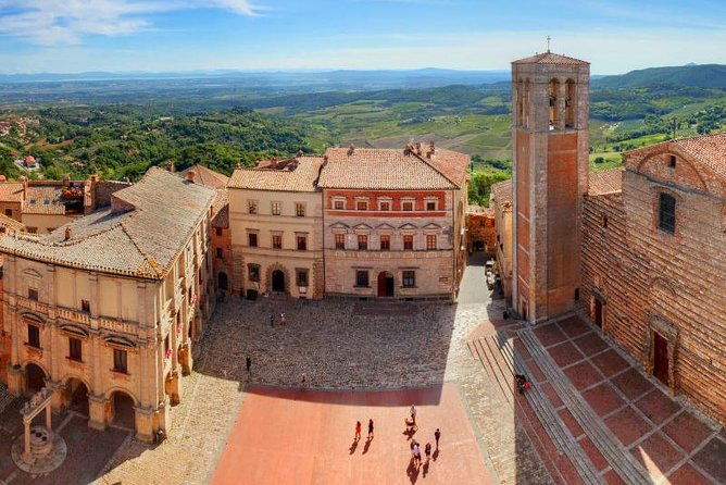 private-montalcino-and-pienza-tour-from-siena