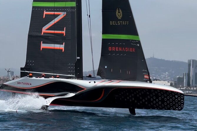 private-one-hour-powerboat-trip-with-lots-of-high-speed-fun