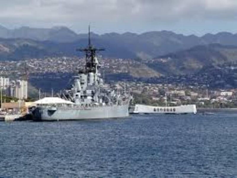 private-pearl-harbor-uss-arizona-and-uss-missouri-2