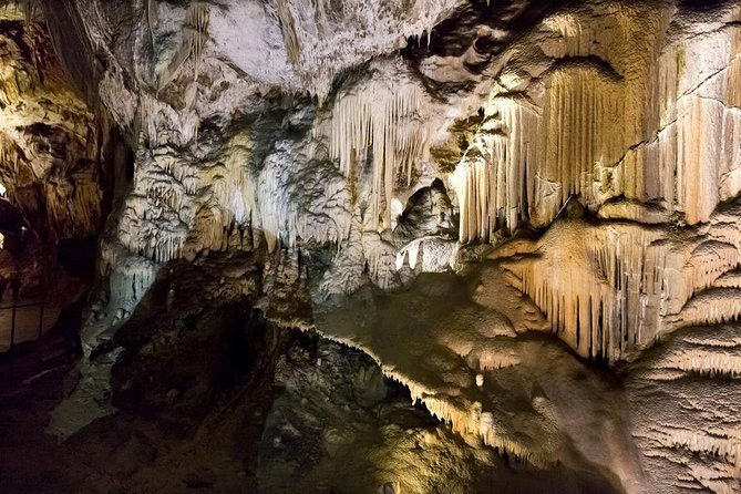 private-postojna-cave-predjama-castle-tour-from-ljubljana