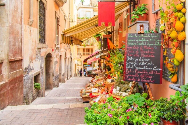 private-taormina-top-city-sights-walking-tour