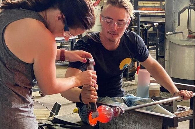 private-three-piece-glassblowing-lesson-for-up-to-6-people