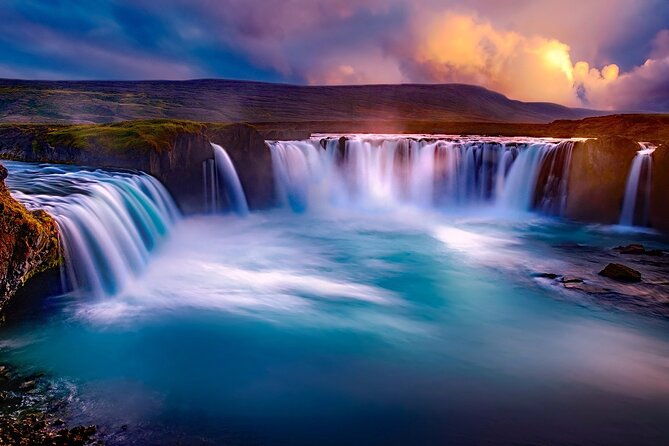 private-tour-8-days-around-iceland-ring-road-tour