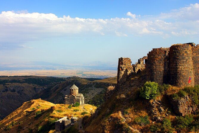 private-tour-amberd-fortress-saghmosavank-alphabet-monument